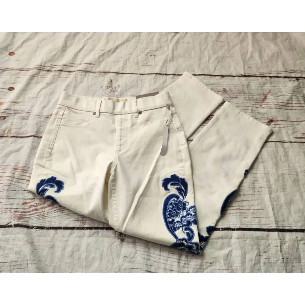 Soft Surrounding White Jeans with Blue Floral Embroidery Size XS‎ Petite NWT